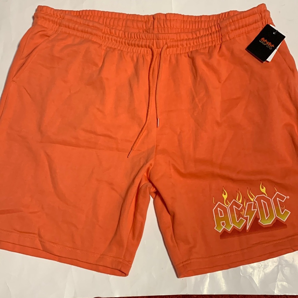 AC\DC Lic jogger shorts melon color size 3XL